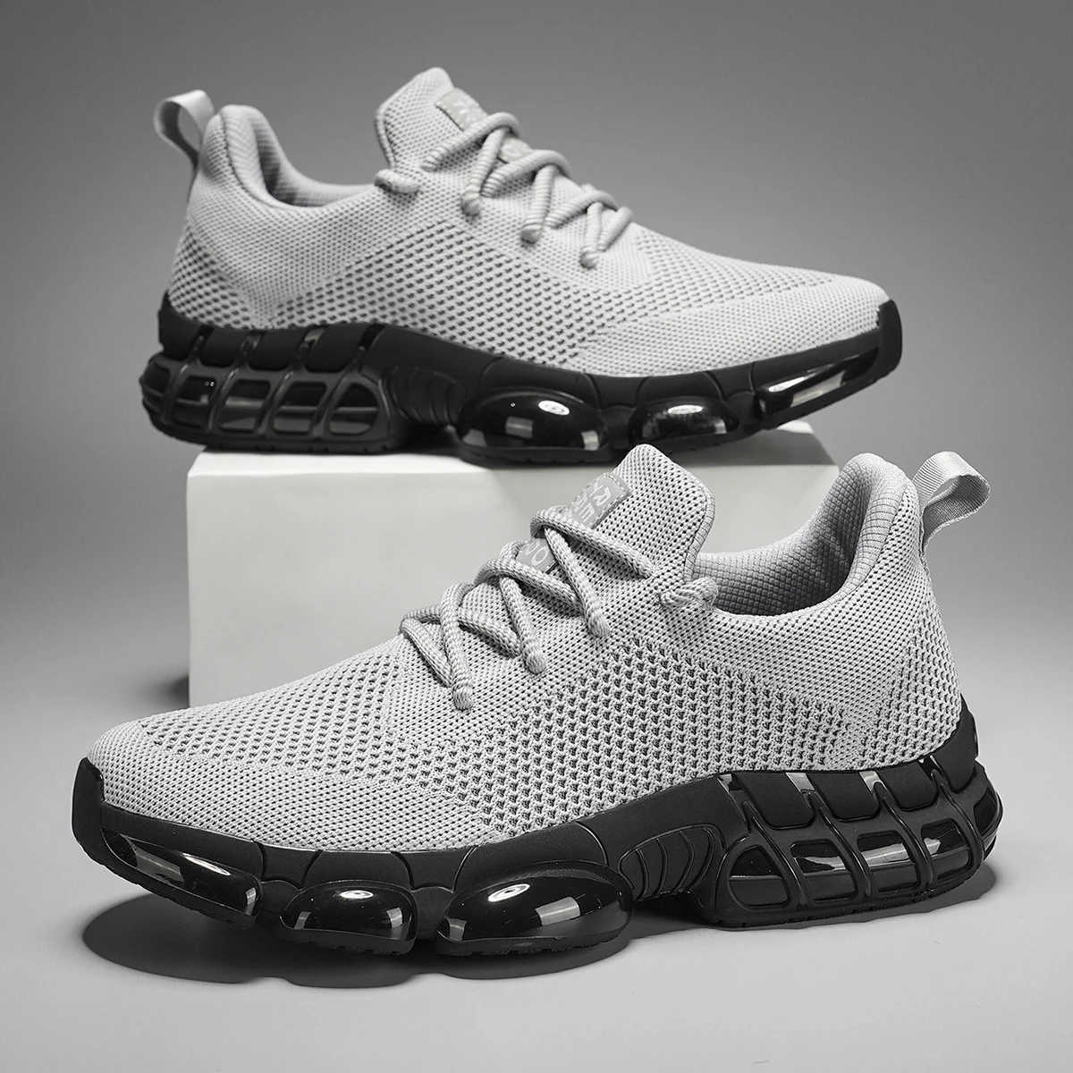 Men's Large Size Sports Shoes Outdoor Hiking Running Comfortable Casual Versatile Fashionable Training Shoes for Couples