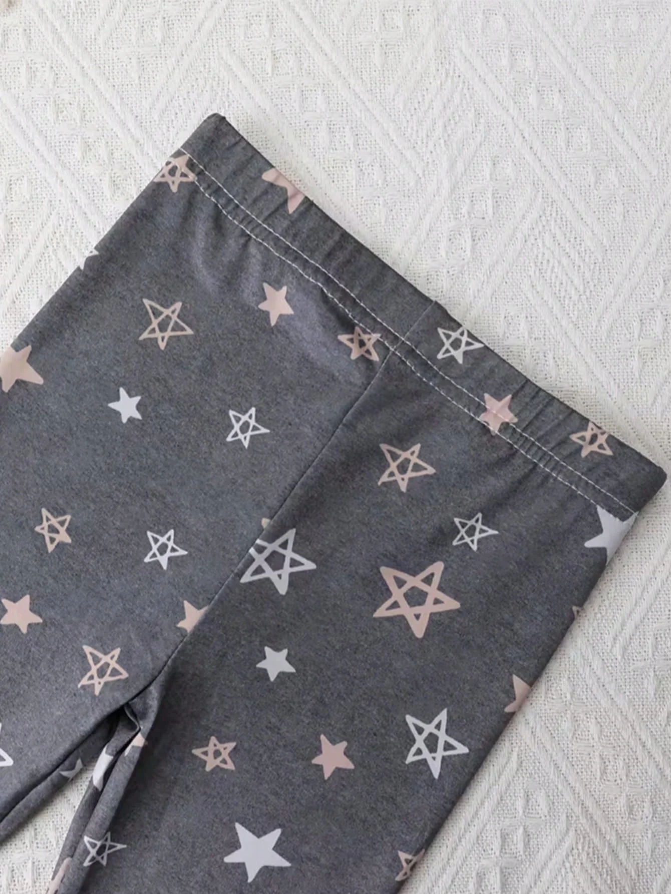 3 Pairs of Girls' Sweet Cute Printed Thin Pants, Soft and Comfortable Leggings Suitable for Girls' Daily Wear in Spring and Autumn
