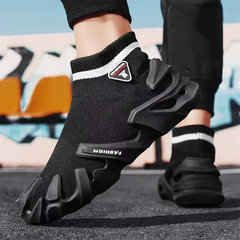 Men's breathable mesh soft soled comfortable sports shoes for summer, trendy and fashionable men's shoes