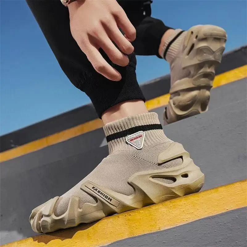 Men's breathable mesh soft soled comfortable sports shoes for summer, trendy and fashionable men's shoes