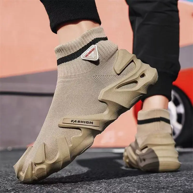 Men's breathable mesh soft soled comfortable sports shoes for summer, trendy and fashionable men's shoes