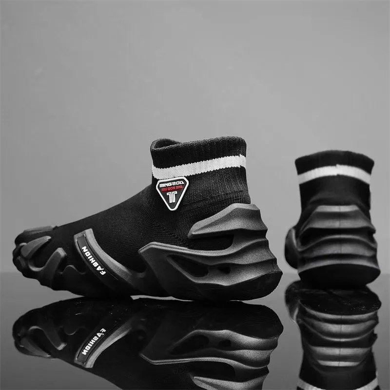 Men's breathable mesh soft soled comfortable sports shoes for summer, trendy and fashionable men's shoes