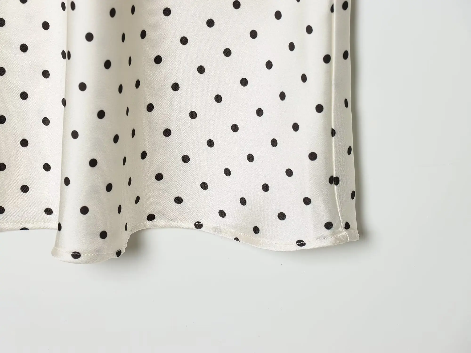 Women White Vintage Polka Dot Satin Skirts Spring Summer New High Waist Casual Mid Length Skirts Lady Elegant Party Skirts