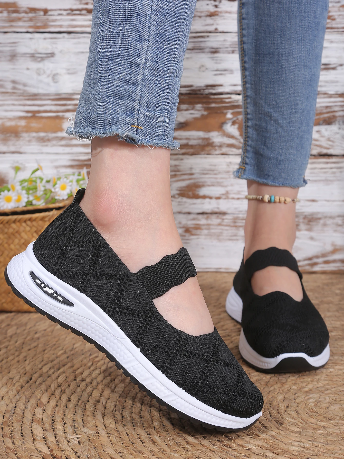 Women's Walking Shoes Breathable Mesh Cushioned Slip-On Sneakers Non-Slip Soft Sole Casual Loafers for Mom