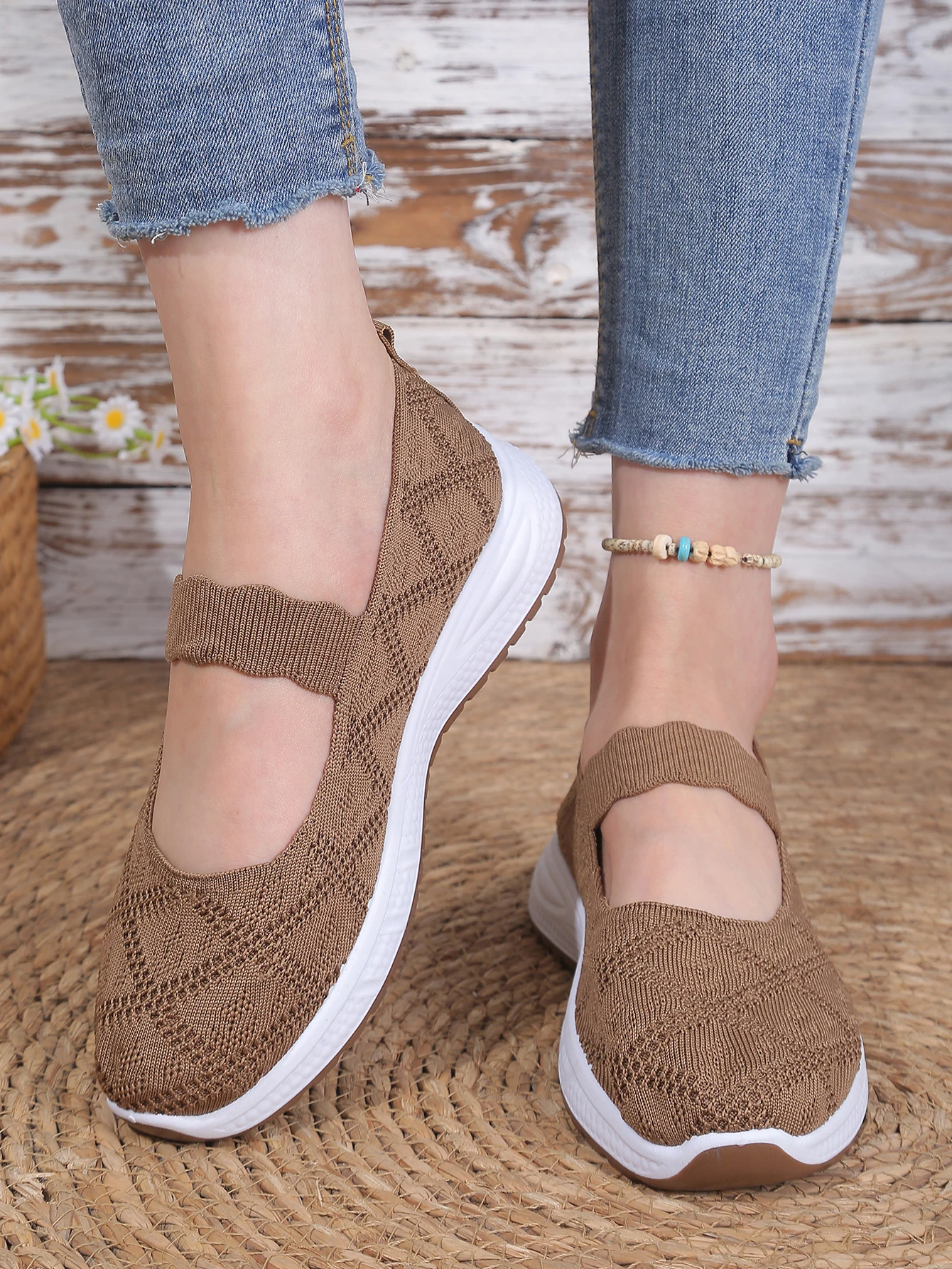 Women's Walking Shoes Breathable Mesh Cushioned Slip-On Sneakers Non-Slip Soft Sole Casual Loafers for Mom