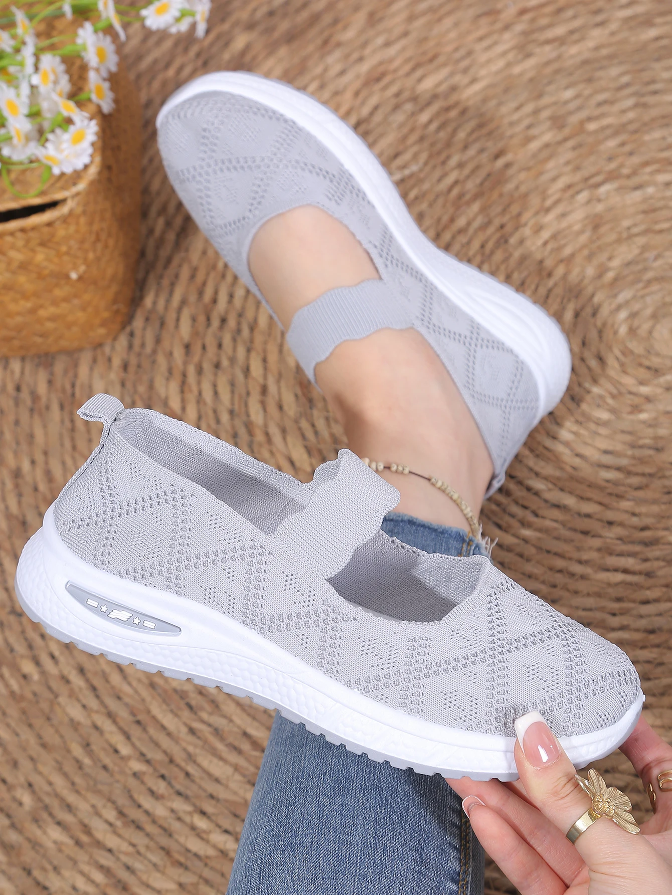 Women's Walking Shoes Breathable Mesh Cushioned Slip-On Sneakers Non-Slip Soft Sole Casual Loafers for Mom