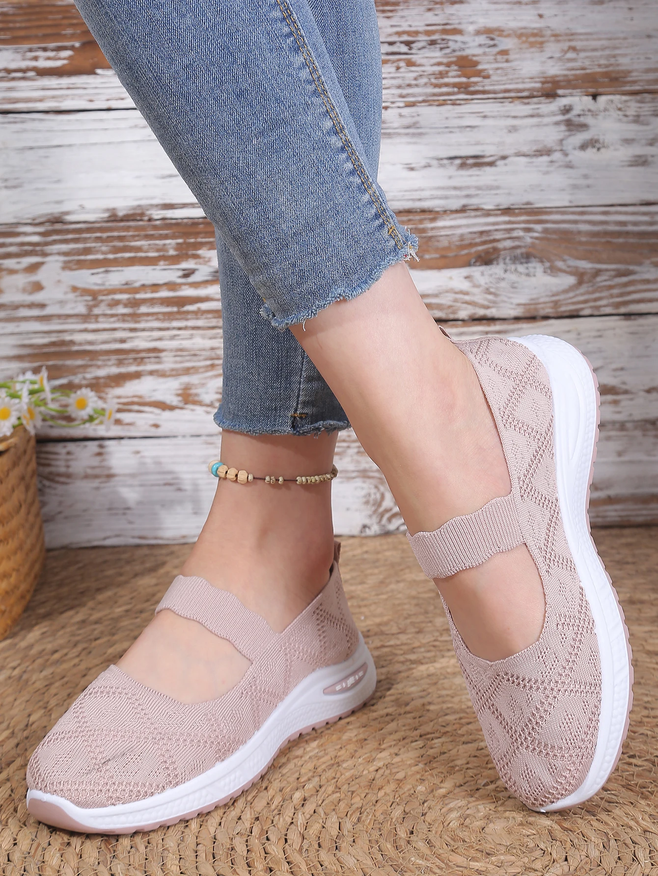 Women's Walking Shoes Breathable Mesh Cushioned Slip-On Sneakers Non-Slip Soft Sole Casual Loafers for Mom