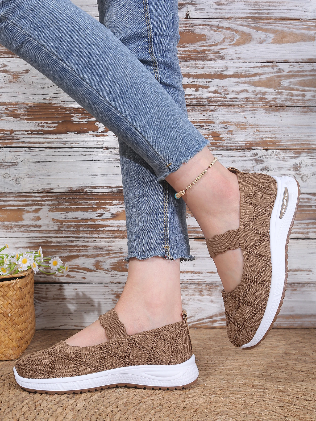 Women's Walking Shoes Breathable Mesh Cushioned Slip-On Sneakers Non-Slip Soft Sole Casual Loafers for Mom
