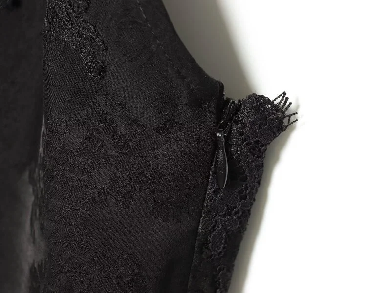 2026 Summer Women Black Lace Cami Top Deep V Neck Hollow Out Sheer Spaghetti Strap Camisole Fashion Casual Streetwear
