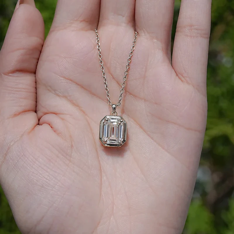 Lnngy Sparkling Emerald Cut Solitaire Moissanite Pendant Necklace 8x10mm Lab Diamond Necklaces For Women Jewellery Gift