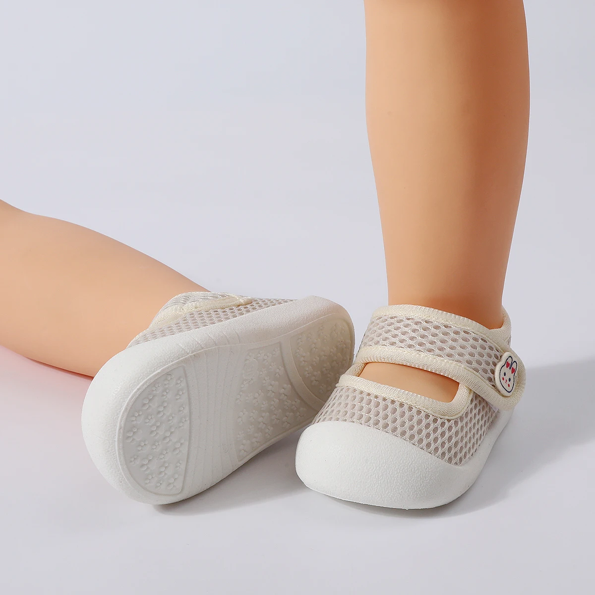 Baby Learning Walking Shoes, PU Non-Slip Soles, Soft Flat Shoes for Infants, Suitable for Indoor Parties and Gatherings.