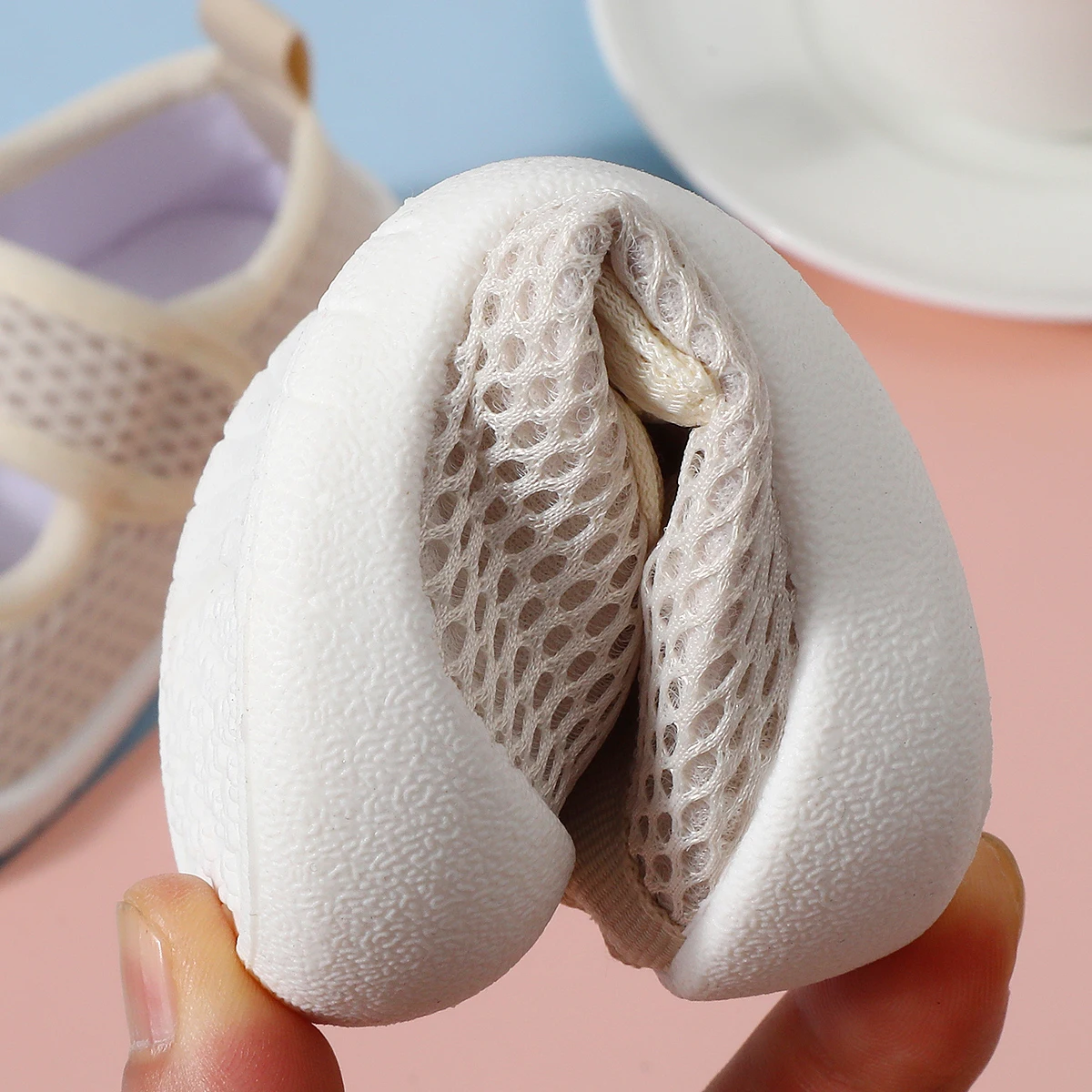 Baby Learning Walking Shoes, PU Non-Slip Soles, Soft Flat Shoes for Infants, Suitable for Indoor Parties and Gatherings.
