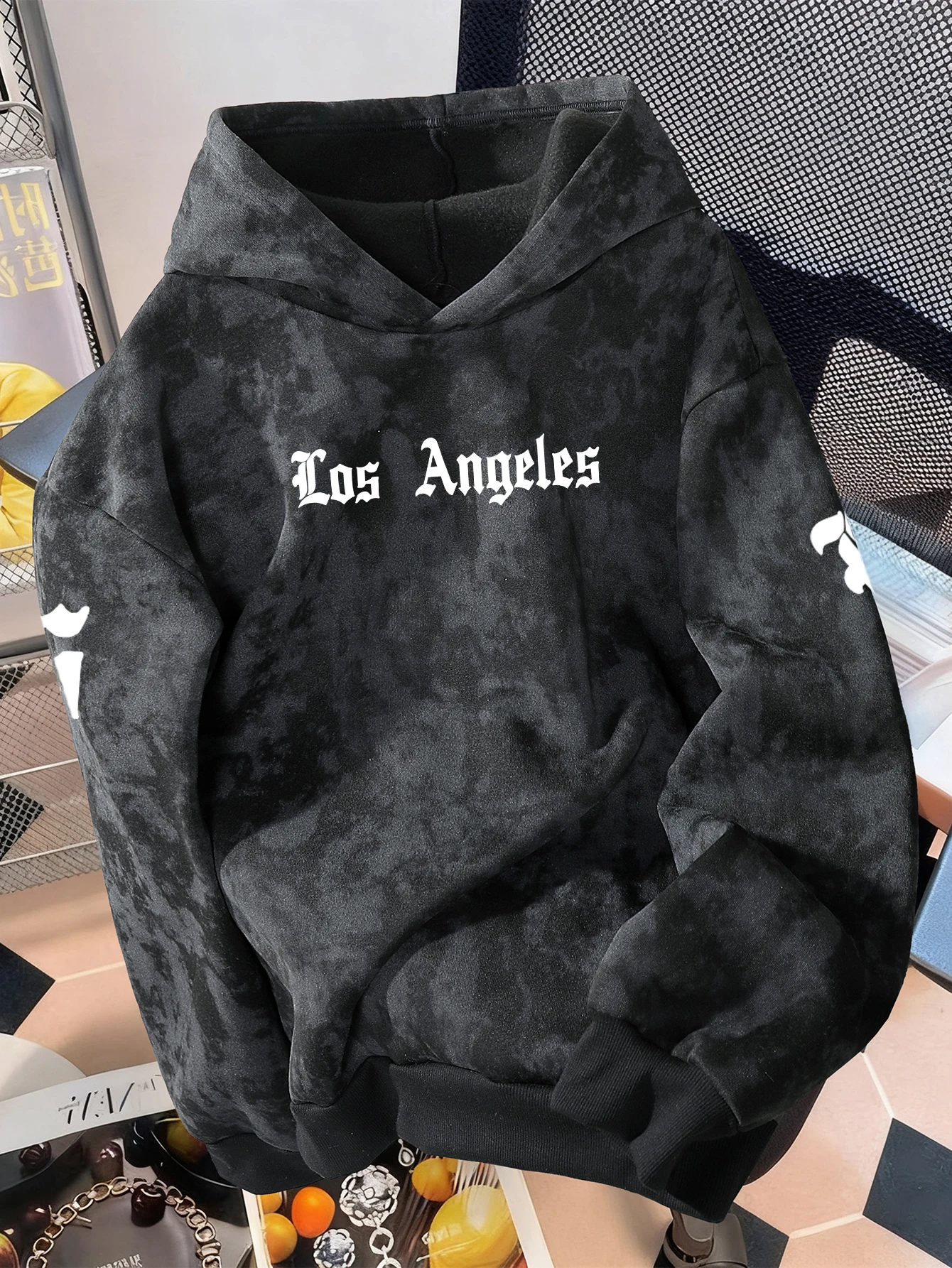 Men's Autumn & Winter Snow-washed Fleece Sweatshirt, Comfortable and Versatile, Trendy Streetwear Style.