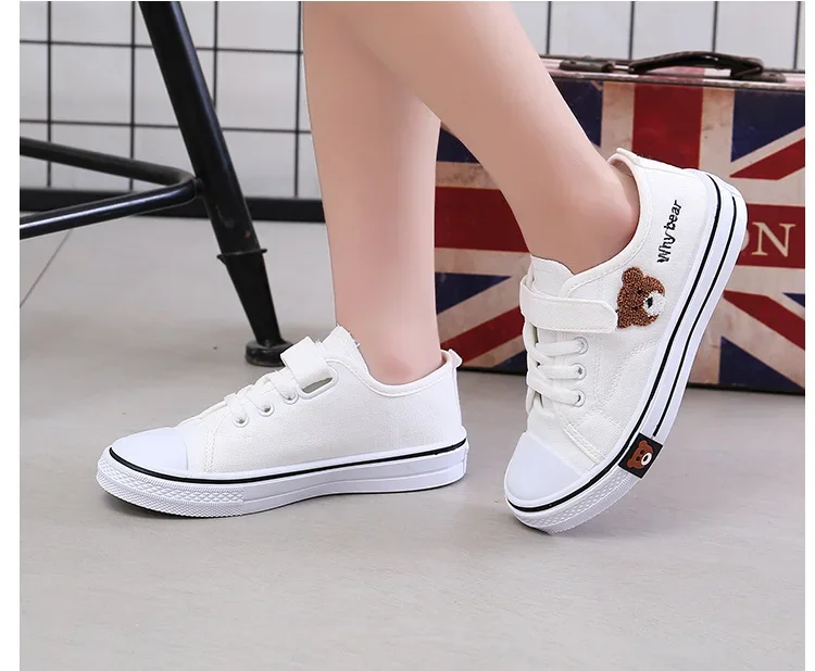 Boys Girls Fashion Board Shoes Kids Student Hook and Loop Slip on Casual Canvas Shoes Children Soft Sole Non Slip Comfort Shoes