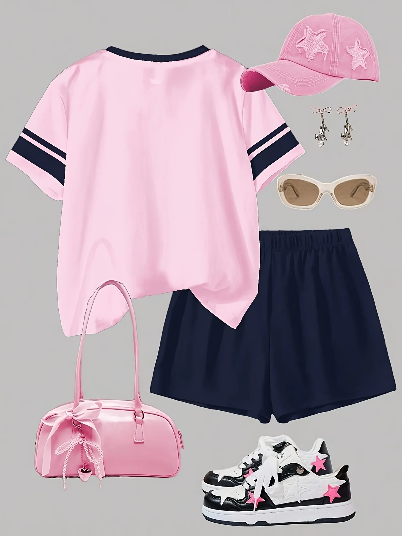 Girls' Simple Digital Print Set: Short-Sleeved T-Shirt and Shorts 2-Piece Set with Contrasting Striped Sleeves, Fashionable Pink, Blue, and Black Pants, Suitable for Youthful Sports, for Children Aged 8-12
