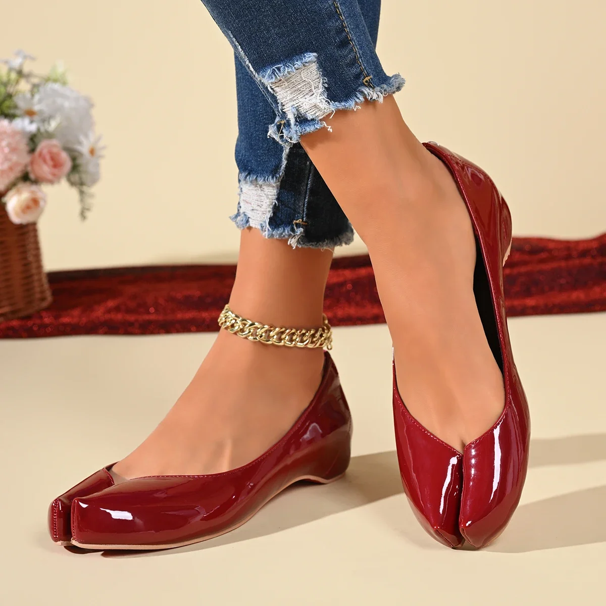 Wine Red Patent Women Loafers Designer Tabi Ninja Ballet Flats Split Toe Mary Jean Shoes 2026 Simmer Ins Street Woman Pumps