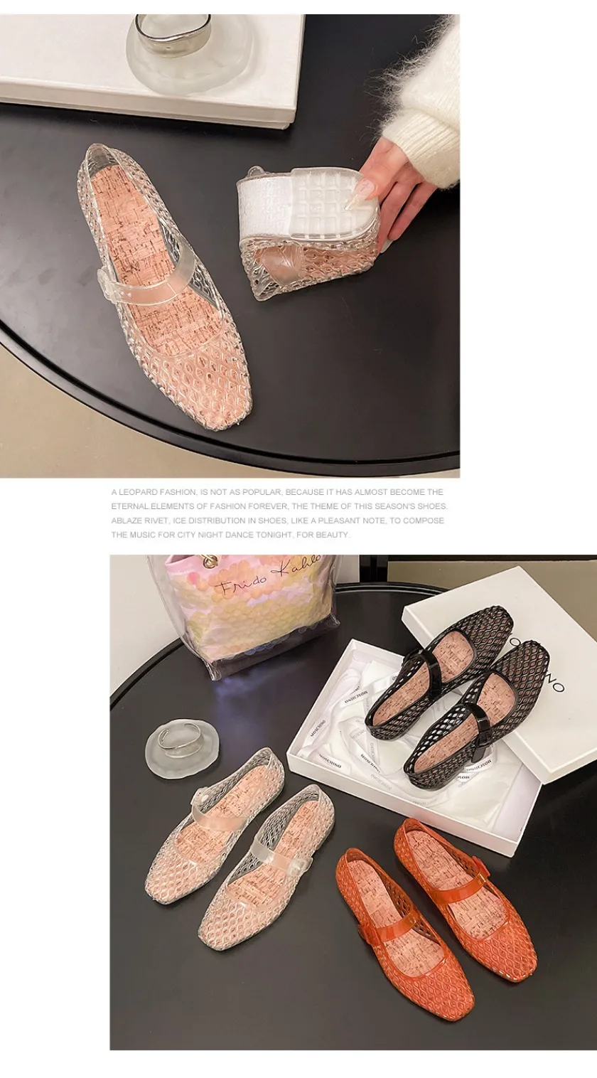 French hollow sandals for women's summer fashion with a single buckle and breathable flat bottom crystal sole