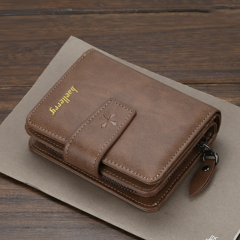 Trendy Buckle Men's Wallet, Short Wallet in a Simple Street Style, Fashionable Men's Accessory with Multiple Card Slots, Multifunctional Large-Capacity Men's Short Wallet