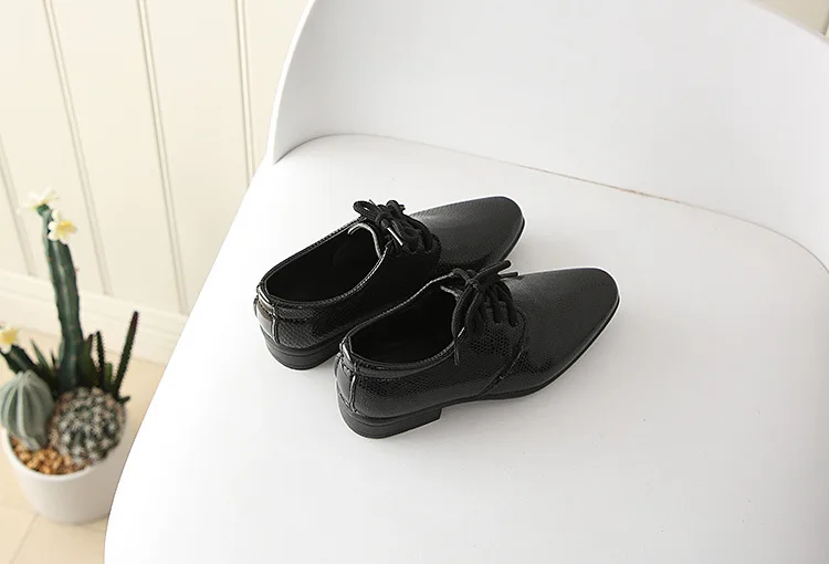 2026 Boys Leather Shoes Kids Flats Lace-up Children's Wedding Shoes For Toddlers Boy & Big Boys Fashion For Performance