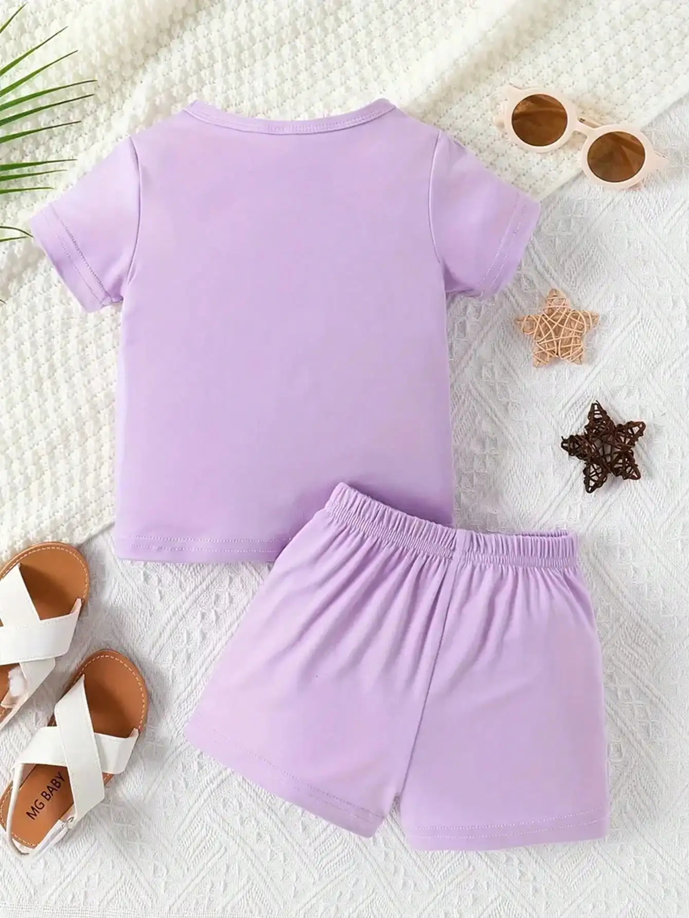 2026 Girls' Love Letter Printed Two Piece Set Round Neck Short Sleeved T-shirt + Loose Solid Color Shorts Set Summer Set