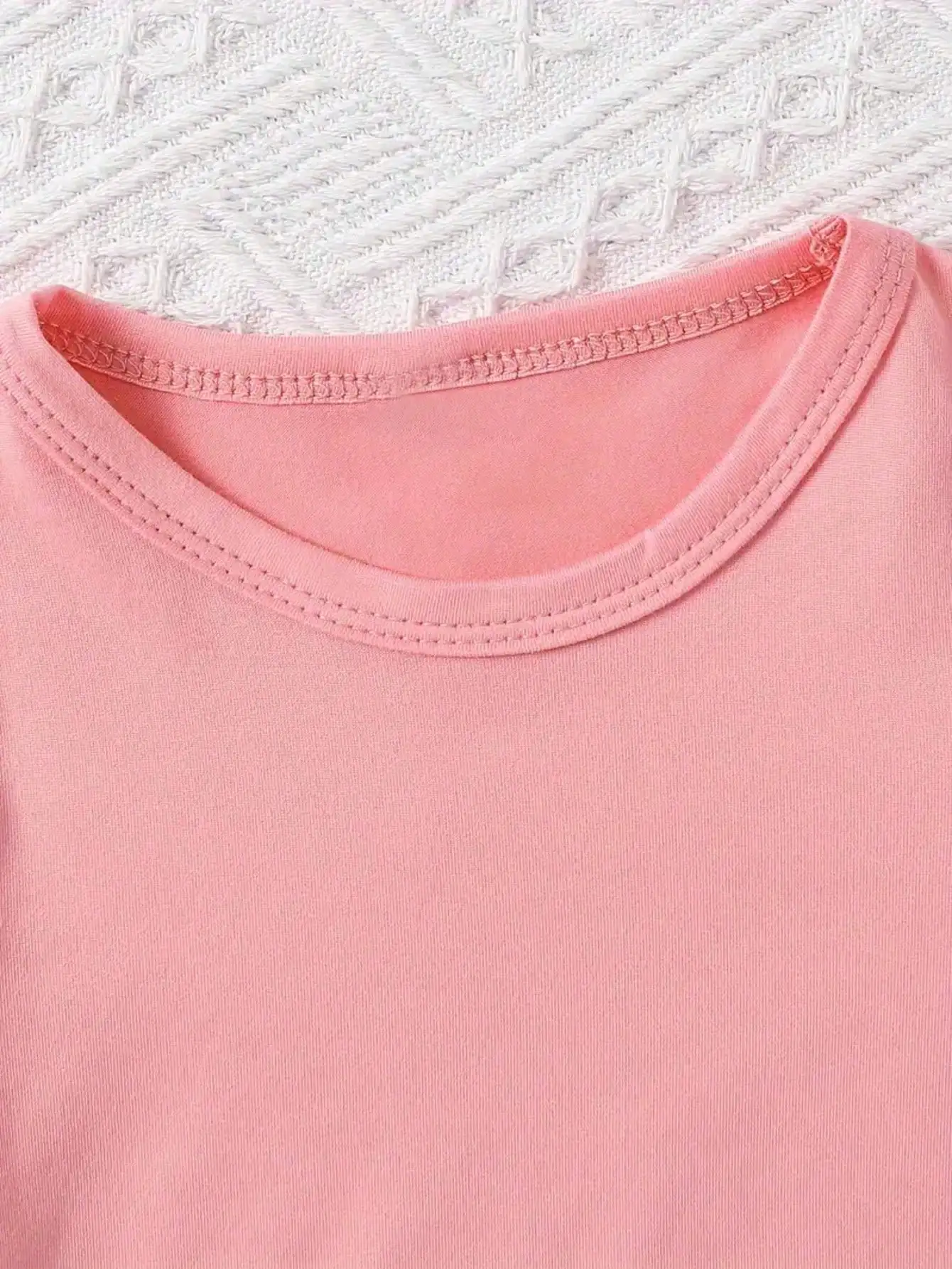 2026 Girls' Love Letter Printed Two Piece Set Round Neck Short Sleeved T-shirt + Loose Solid Color Shorts Set Summer Set