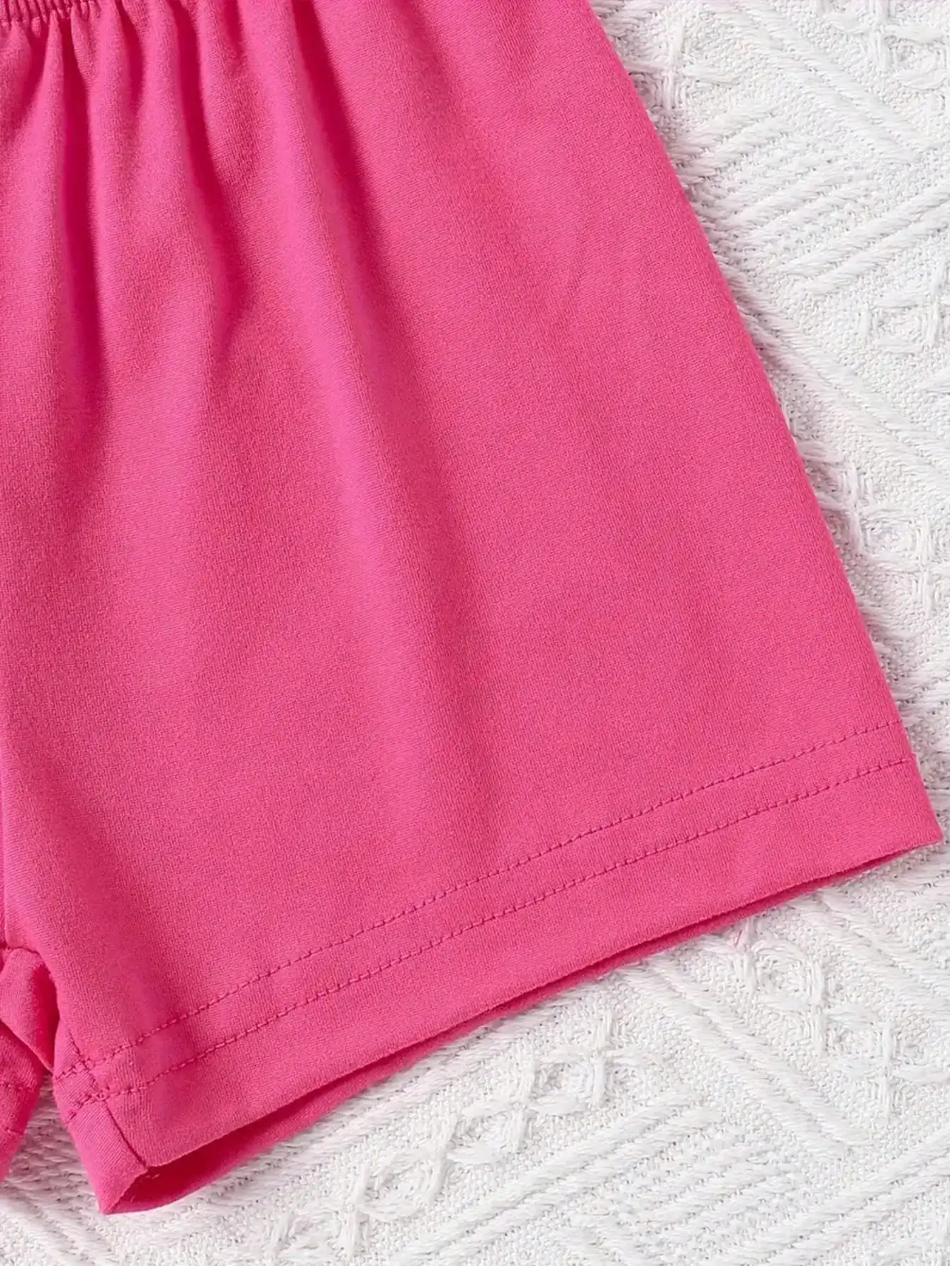 2026 Girls' Love Letter Printed Two Piece Set Round Neck Short Sleeved T-shirt + Loose Solid Color Shorts Set Summer Set