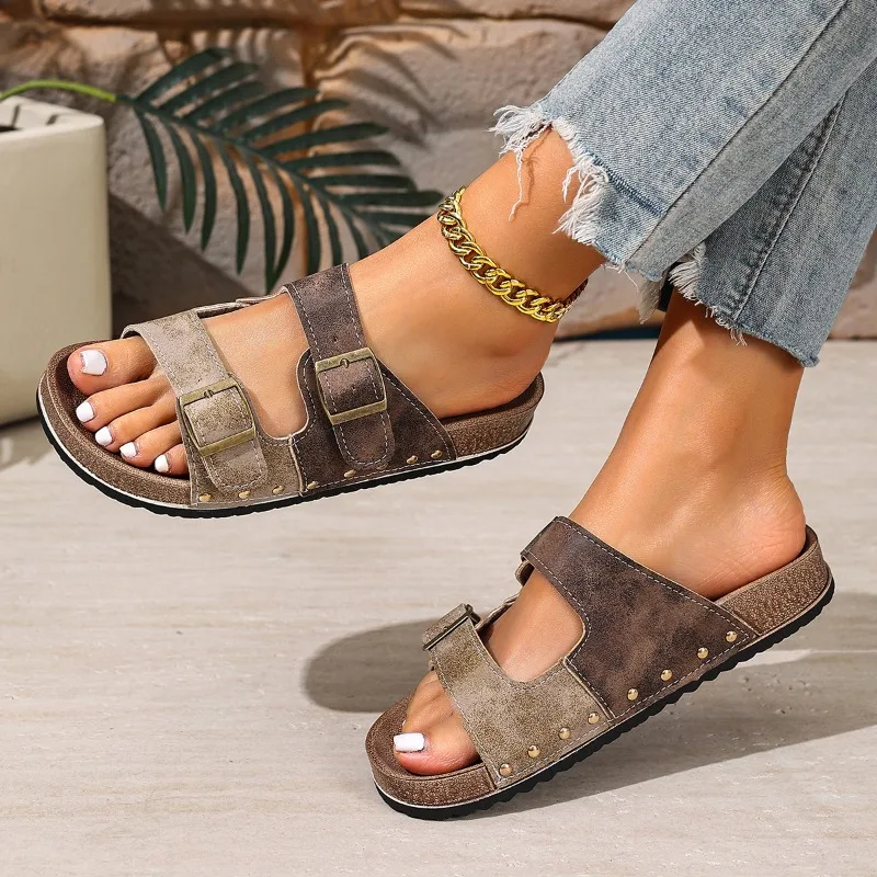 Women's Summer 2026 New Beach Sandals Thick-Soled Non-Slip Super Popular Fashion Slippers
