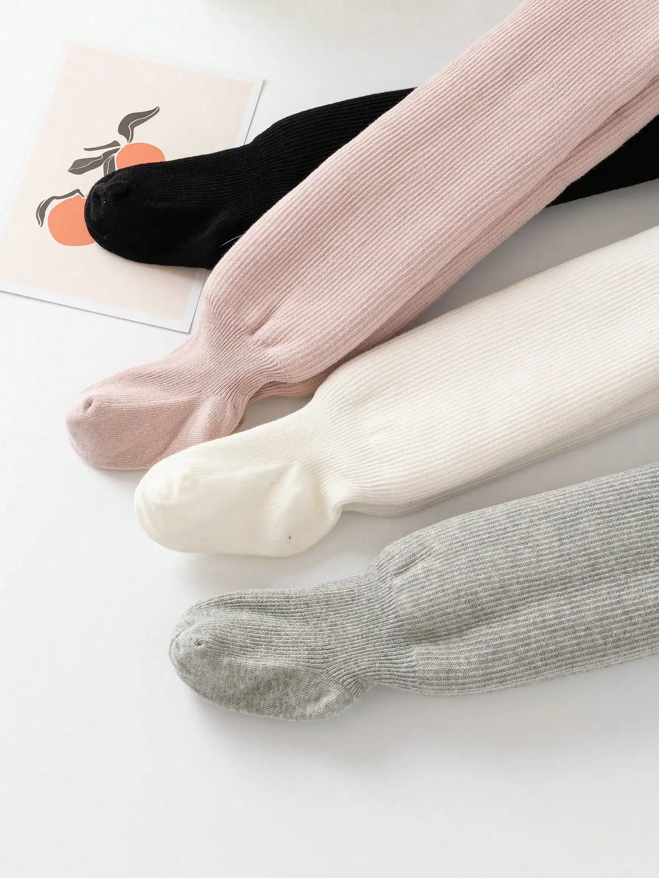 A set of warm children's pantyhose, suitable for girls aged 0-10 years old, children's winter underwear, girls' winter leggings,