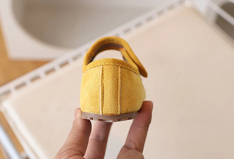 Children's leather shoes 2026 spring autumn new Korean girls' frosted soft soled princess shoes Super Soft Comfortable Sandal