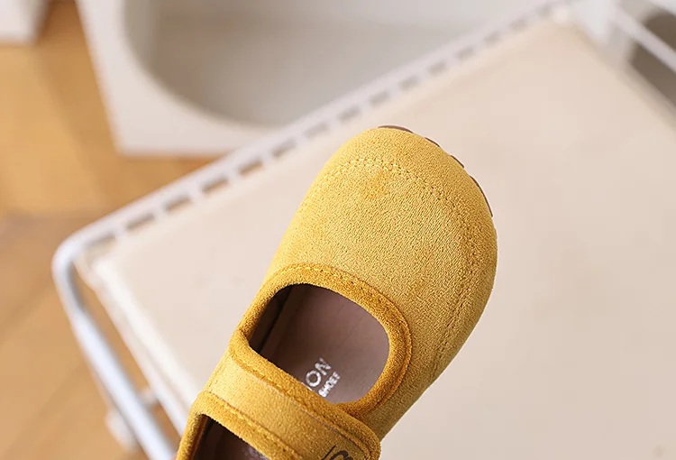 Children's leather shoes 2026 spring autumn new Korean girls' frosted soft soled princess shoes Super Soft Comfortable Sandal