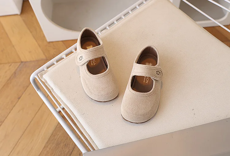 Children's leather shoes 2026 spring autumn new Korean girls' frosted soft soled princess shoes Super Soft Comfortable Sandal