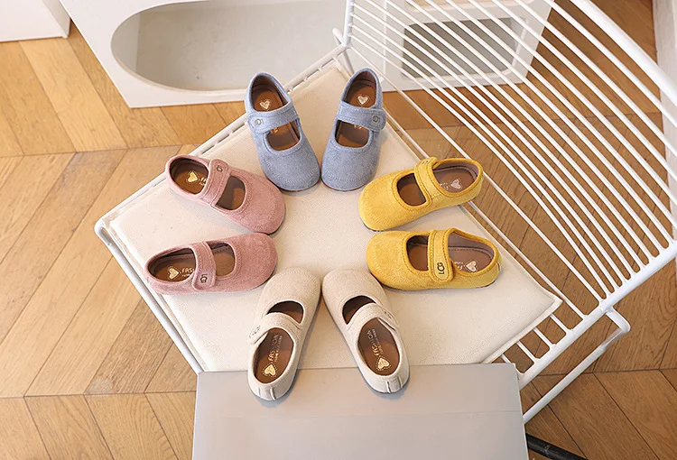 Children's leather shoes 2026 spring autumn new Korean girls' frosted soft soled princess shoes Super Soft Comfortable Sandal