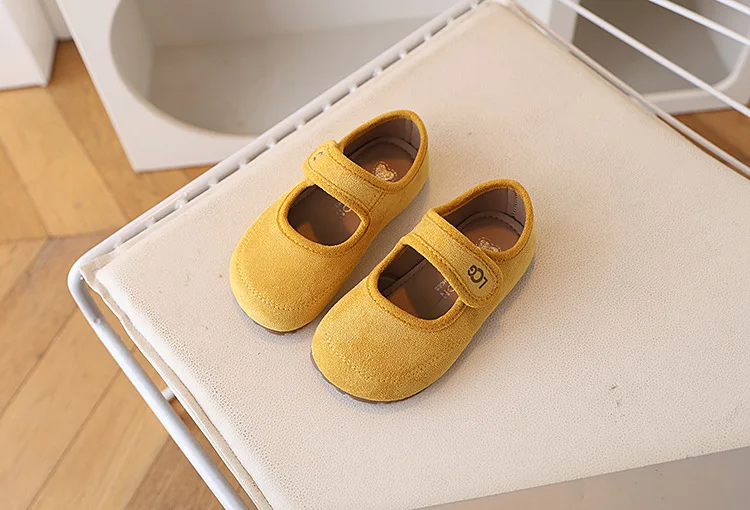 Children's leather shoes 2026 spring autumn new Korean girls' frosted soft soled princess shoes Super Soft Comfortable Sandal