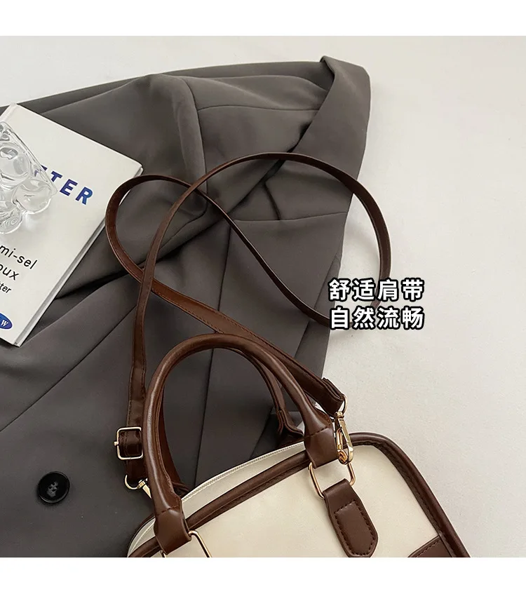 2026 Summer Vintage Small Bag for Women New Fashion Single Shoulder Messenger Bag Women's Handheld Commuter Pillow Bag