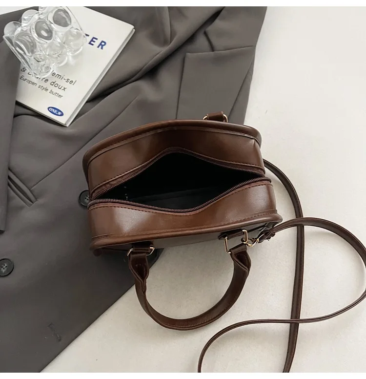 2026 Summer Vintage Small Bag for Women New Fashion Single Shoulder Messenger Bag Women's Handheld Commuter Pillow Bag