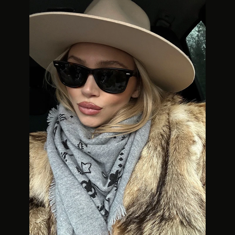 Fashion Printed Tassel Square Scarf Women Soft Comfortable All-match Shawl 2026 Spring Lady New Daily Casual All-match Accessory