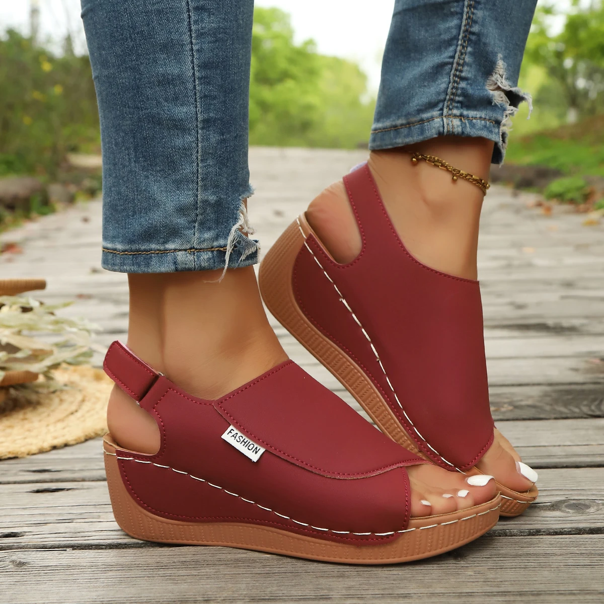 Women Wedge Sandals Summer 2026 New Fashion Slippers Open Toe Breathable Sandals Comfortable Buckle Woman Shoes Slides Women