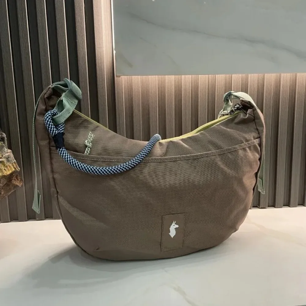 2026 women's nylon crossbody shoulder bag with contrasting color design, dumpling bag, simple and lightweight
