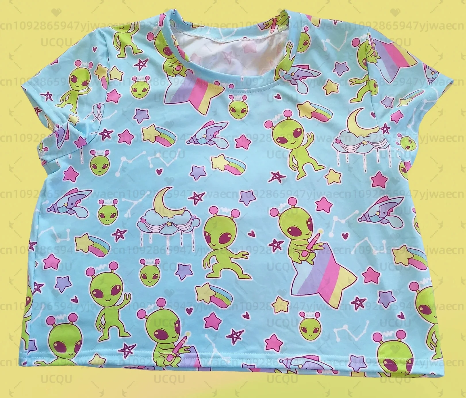 Pastel Alien Cropped Tee with Rainbows and Stars Women's Short Sleeve Crop Top Casual T-shirt Kawaii Fairy Kei Yume Kawaii