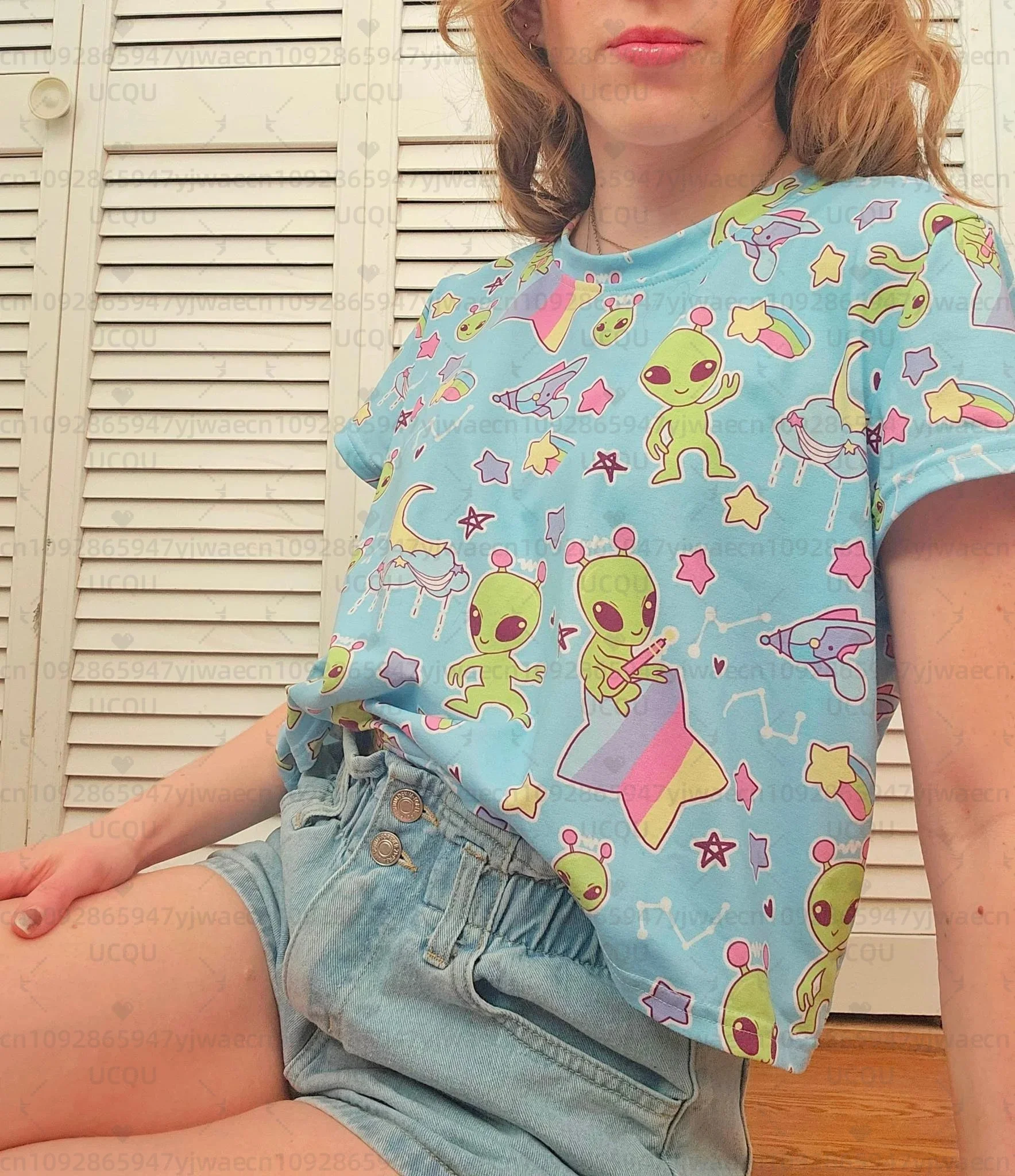 Pastel Alien Cropped Tee with Rainbows and Stars Women's Short Sleeve Crop Top Casual T-shirt Kawaii Fairy Kei Yume Kawaii