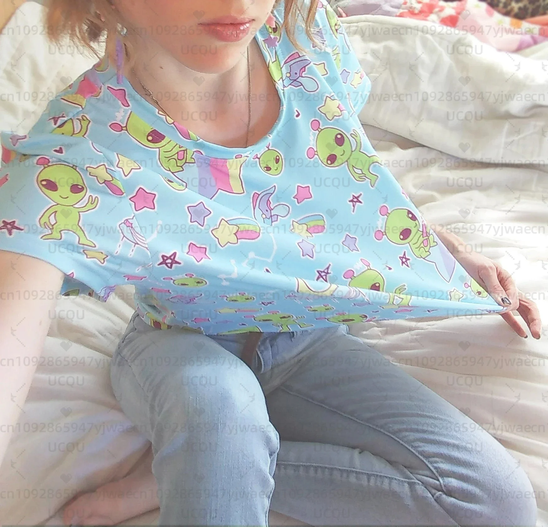 Pastel Alien Cropped Tee with Rainbows and Stars Women's Short Sleeve Crop Top Casual T-shirt Kawaii Fairy Kei Yume Kawaii