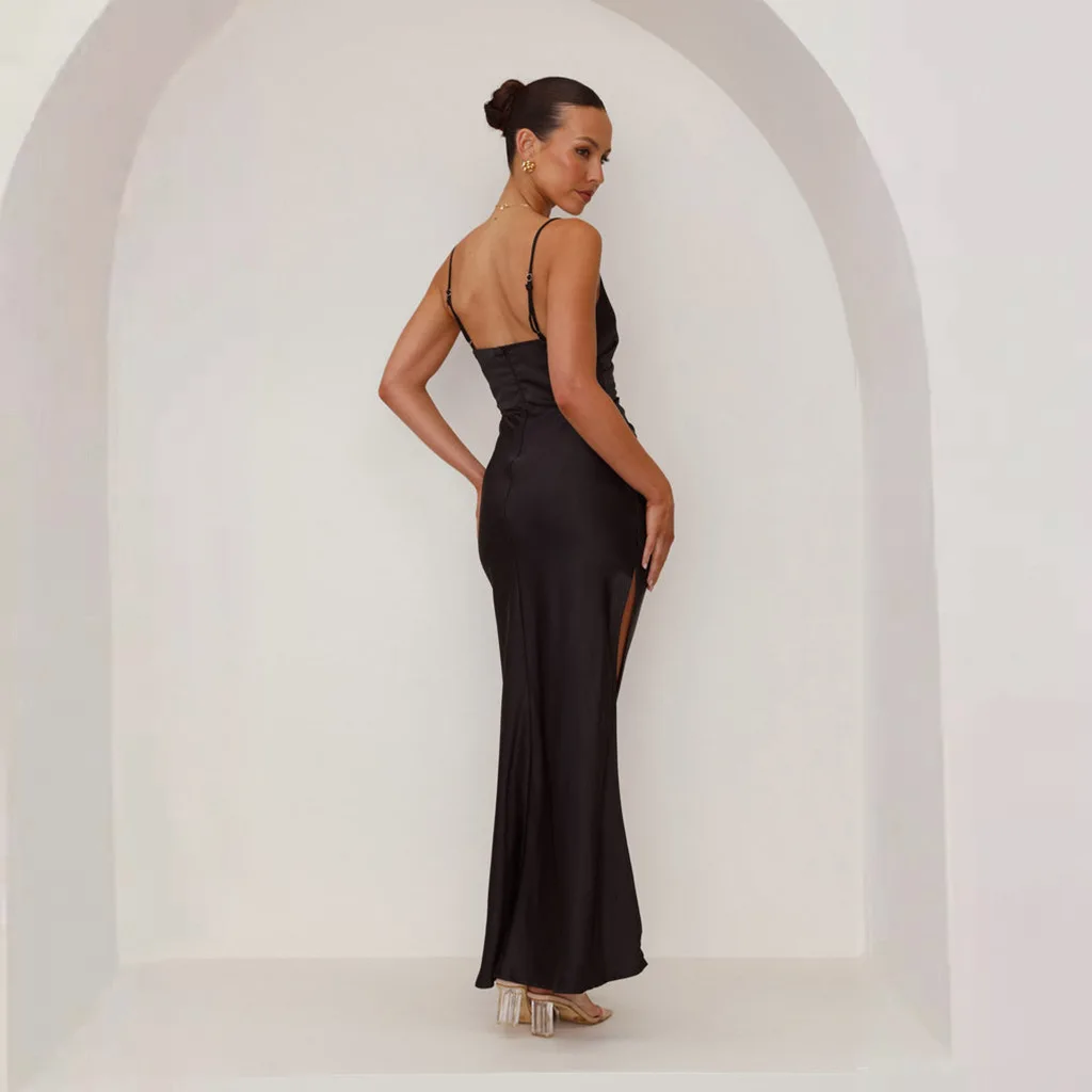 Women's Satin Spaghetti Strap Maxi Dress Ruched Waist Slit Elegant Evening Gown Vintage Solid Color Slim Fit Party Dresses