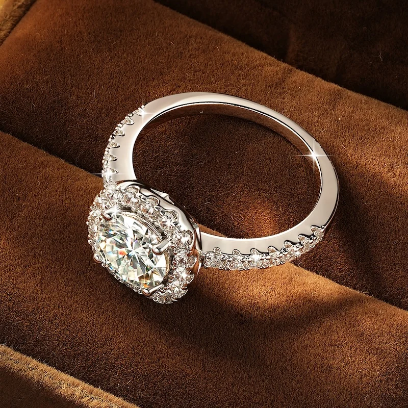 Rrjzz 8mm D Color Halo Round Moissanite Engagement Ring for Women 2CT VVS1 Lab Imitation Diamond Wedding Rings GRA Jewelry Gifts