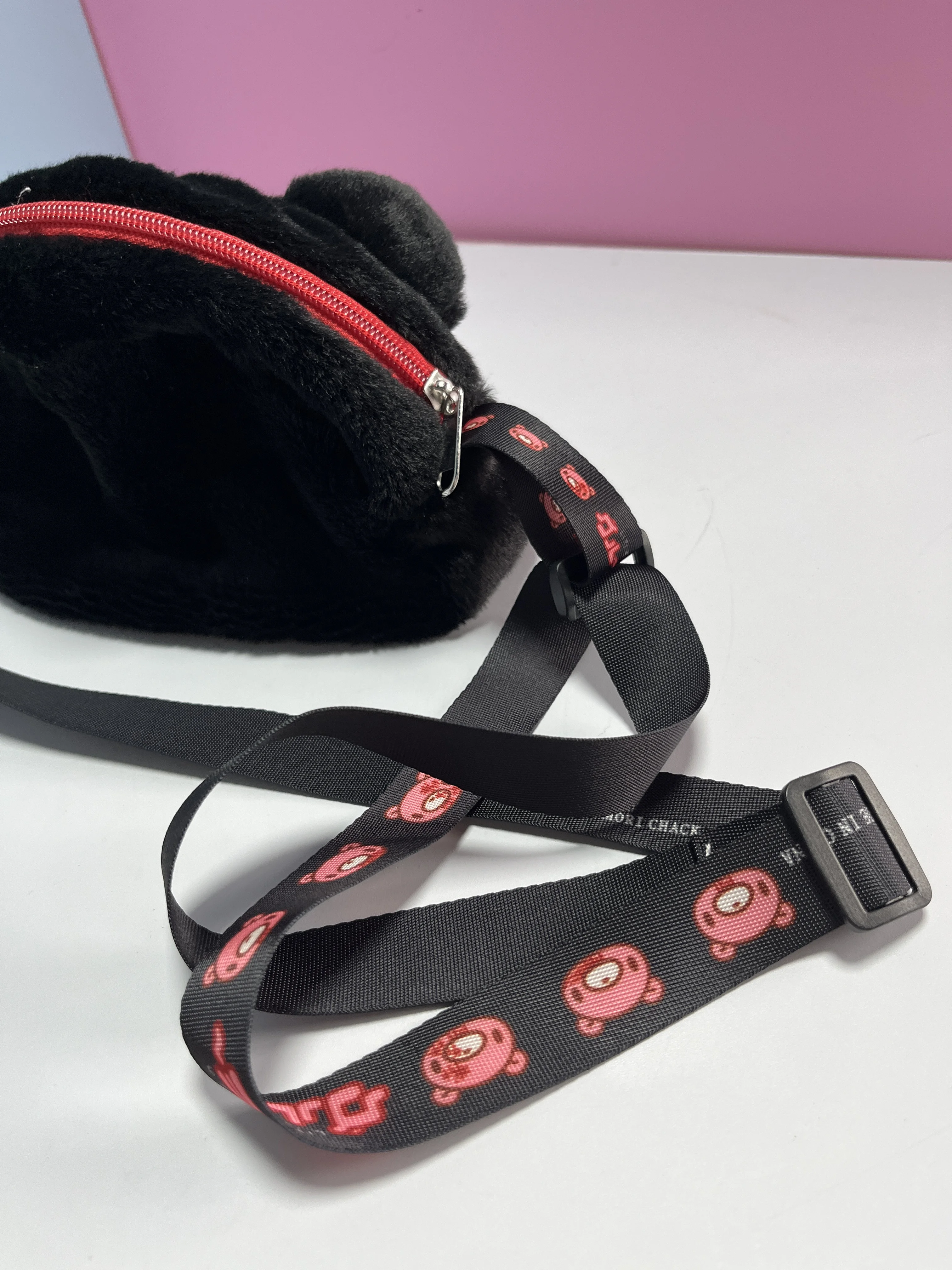 Cute Bear-Shaped Plush Crossbody Bag, Soft Furry Shoulder Bag with Adjustable Strap for Women Girls