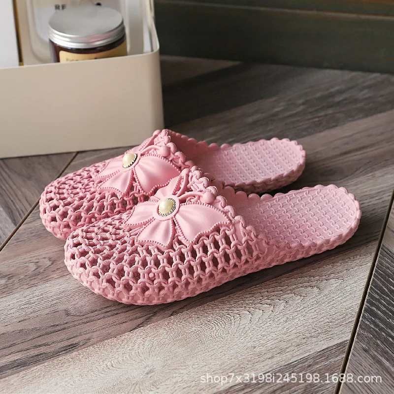 Women Hollow Out Closed Toe Versatile Slippers Summer Non Slip Soft Sole Bow Pearl Decor Casual Slides Indoor Outdoor Beach Wear