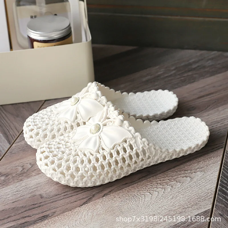 Women Hollow Out Closed Toe Versatile Slippers Summer Non Slip Soft Sole Bow Pearl Decor Casual Slides Indoor Outdoor Beach Wear
