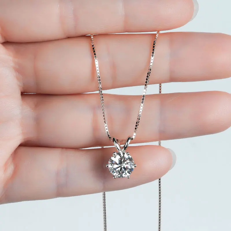 IOGOU Certified Classic 0.5CT-5CT D Moissanite Pendant Necklace Adjustable Chain for Women 5mm-11mm Imitation Diamond Jewelry