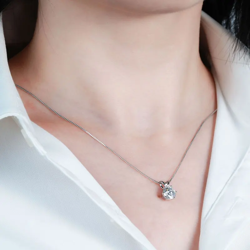 IOGOU Certified Classic 0.5CT-5CT D Moissanite Pendant Necklace Adjustable Chain for Women 5mm-11mm Imitation Diamond Jewelry