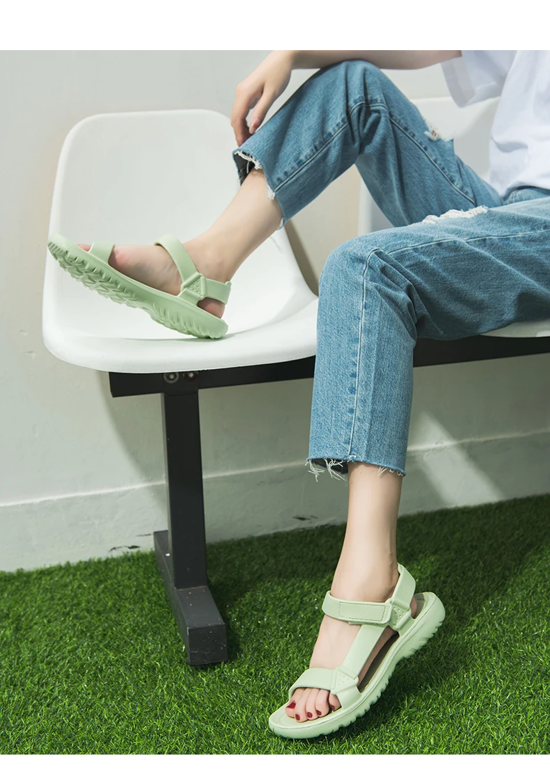 Women's Wear Slippers Comfortable Breathable Slip On Indoor Outdoor House Slippers Fashionable Footwear for Women