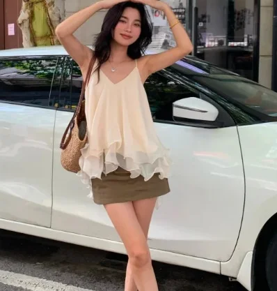 Women Chiffon Camisole Top Spaghetti Strap V Neck Ruffled Flowy Sleeveless Elegant Casual Layered Hem Tank Tops for Daily Party